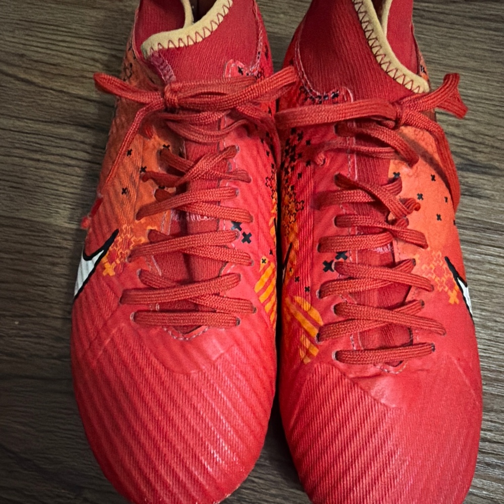 Nike Zoom Mercurial Superfly 9 Academy FG Soccer Cleats Red Orange 6.5